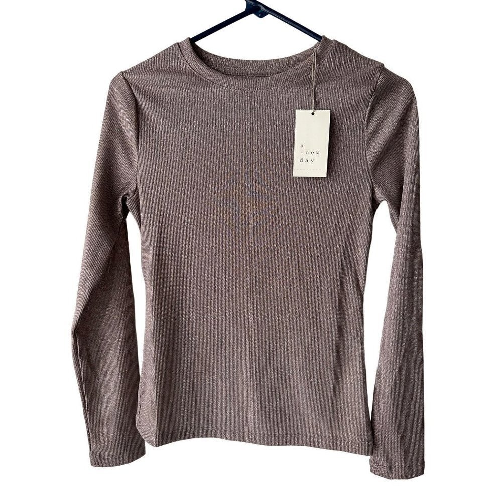 a new day shimmery top size XS